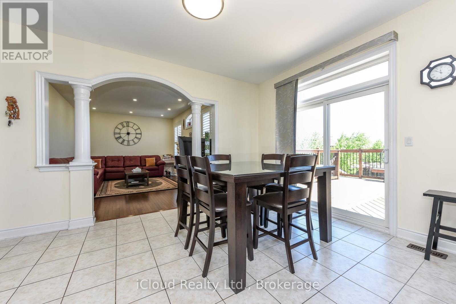 7 MERRITTONIA STREET - 18