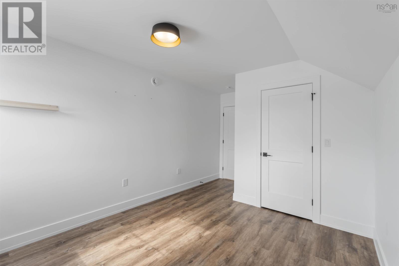 35 Seeland Avenue - 24
