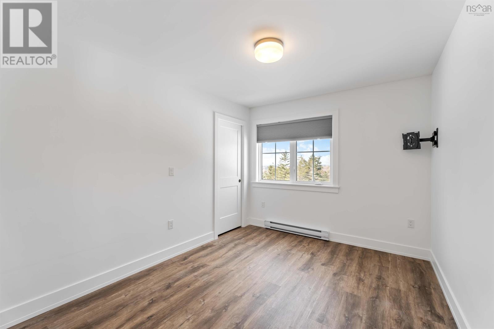 35 Seeland Avenue - 18