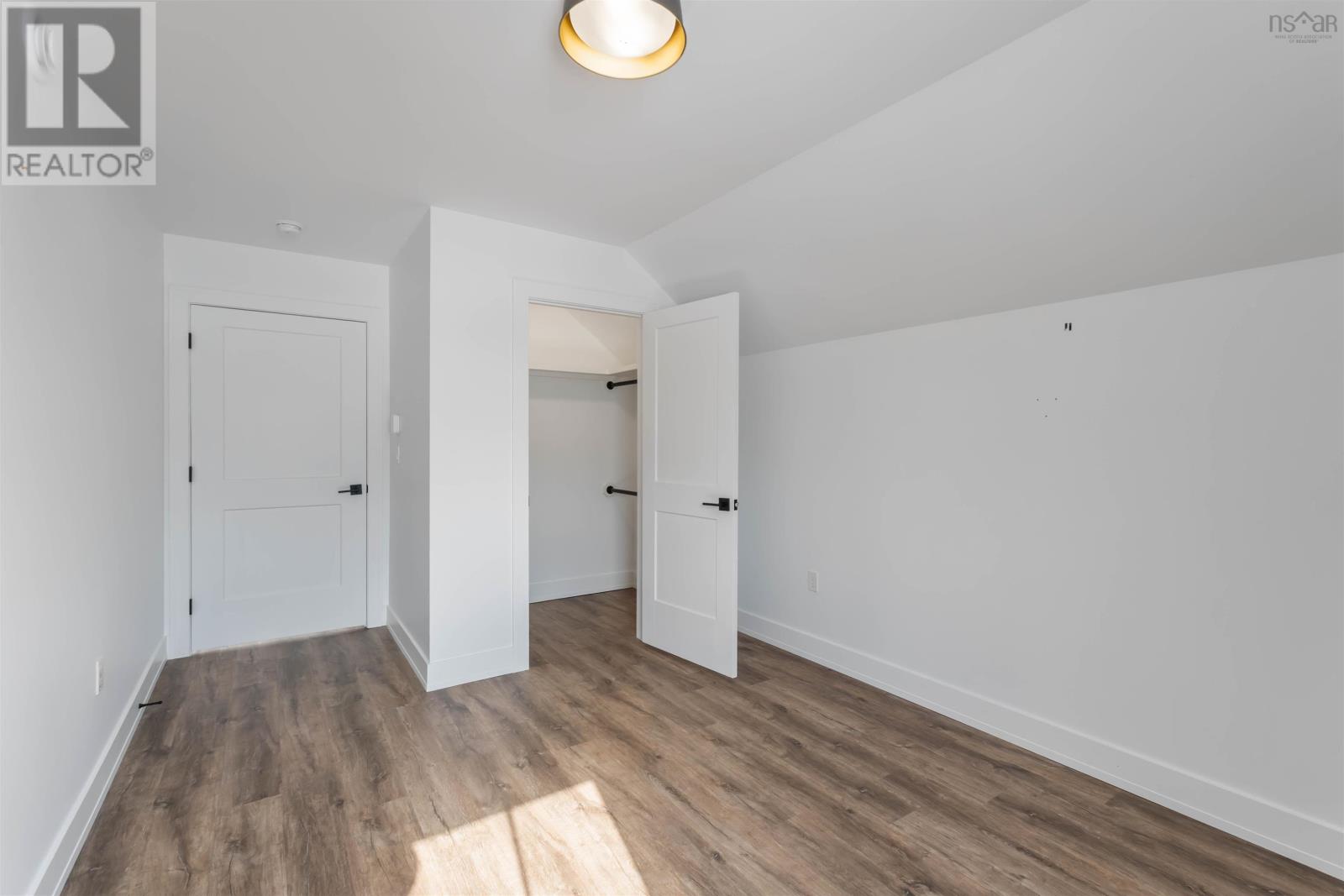 35 Seeland Avenue - 25