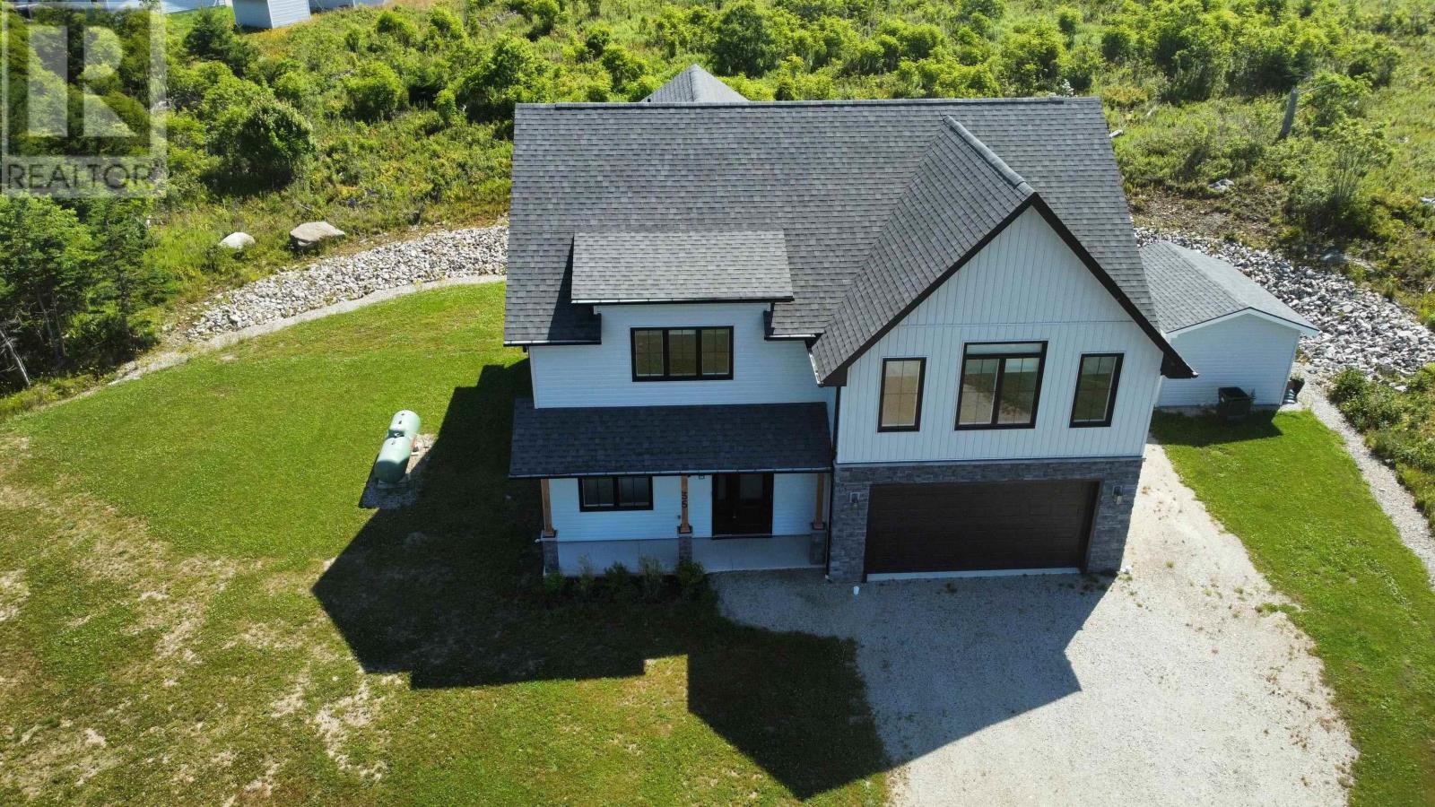 35 Seeland Avenue - 4