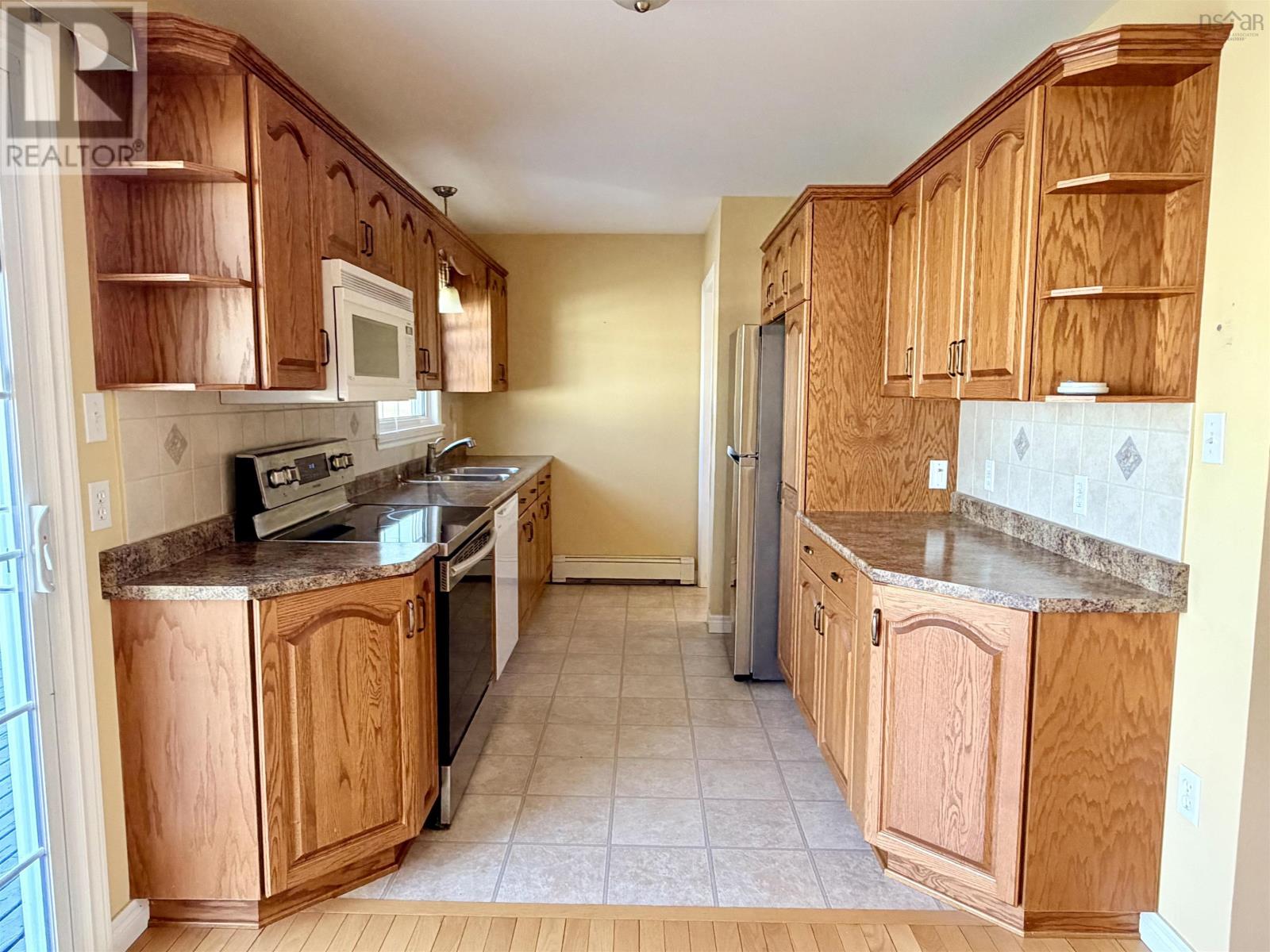 1584 Hillside Boularderie Road - 15