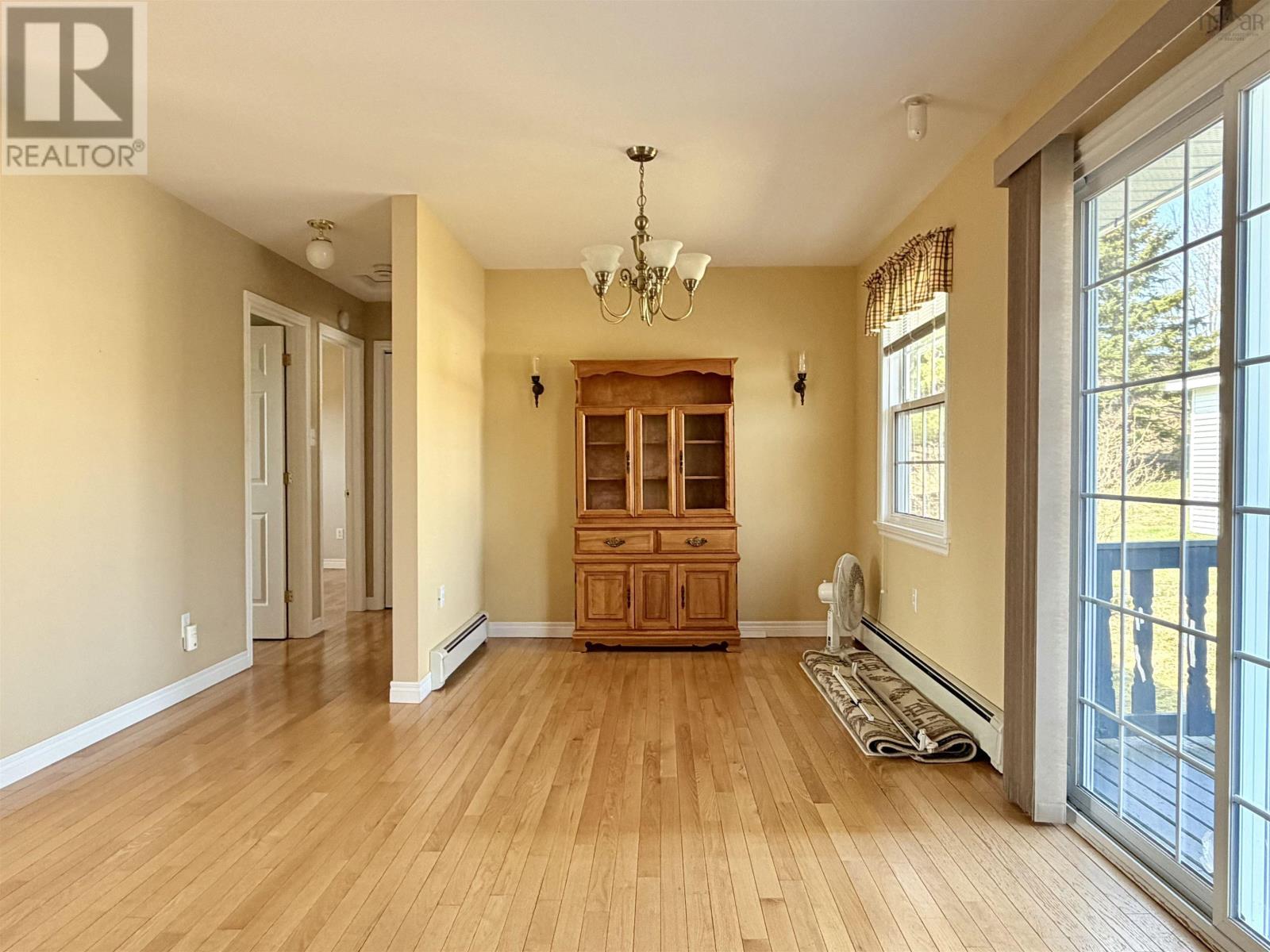 1584 Hillside Boularderie Road - 19