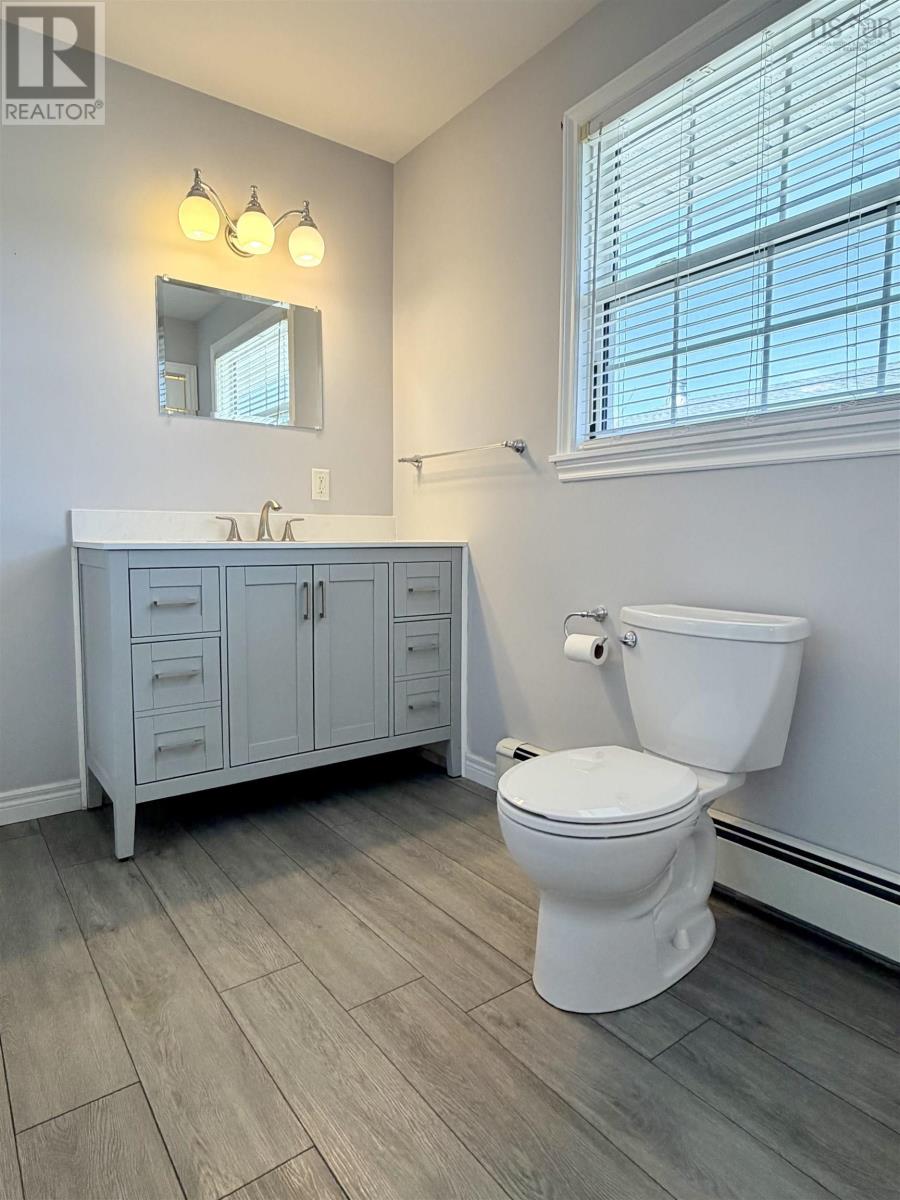 1584 Hillside Boularderie Road - 27