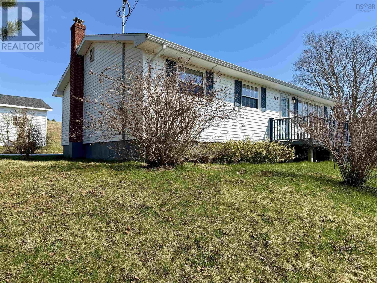 1584 Hillside Boularderie Road - 2