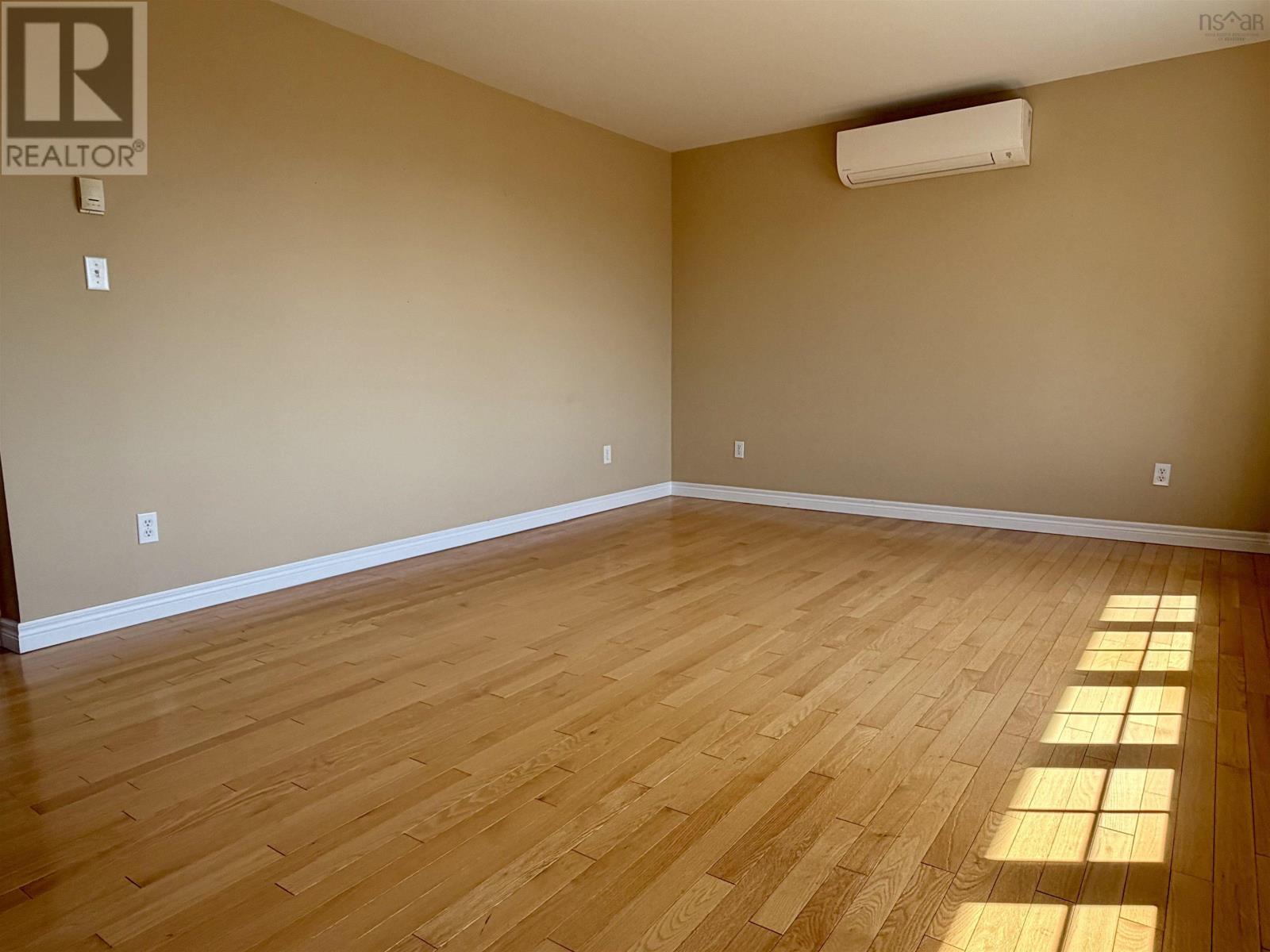 1584 Hillside Boularderie Road - 25