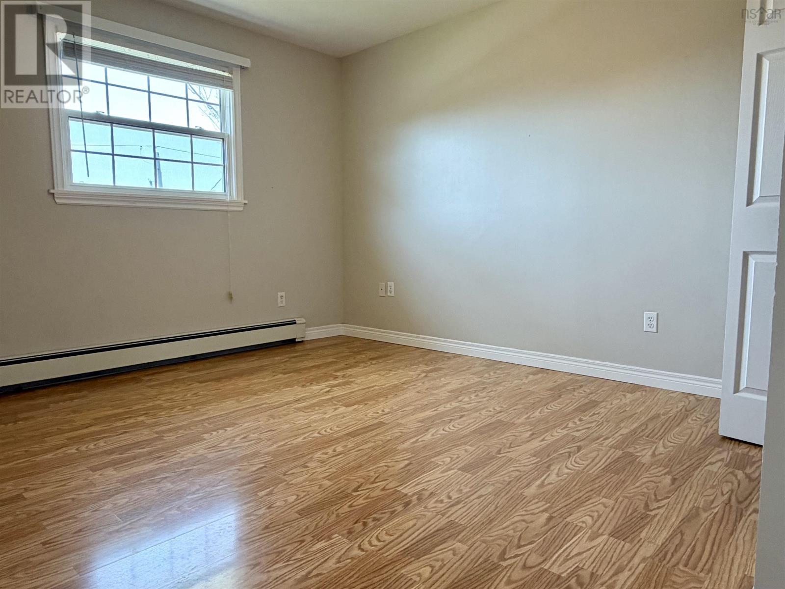 1584 Hillside Boularderie Road - 33