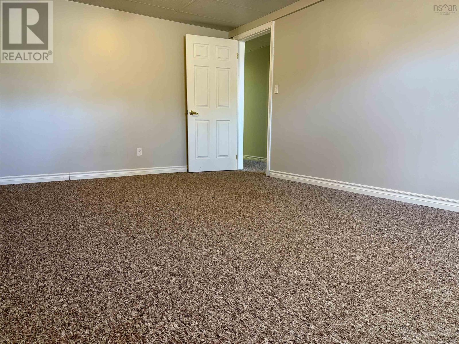 1584 Hillside Boularderie Road - 41