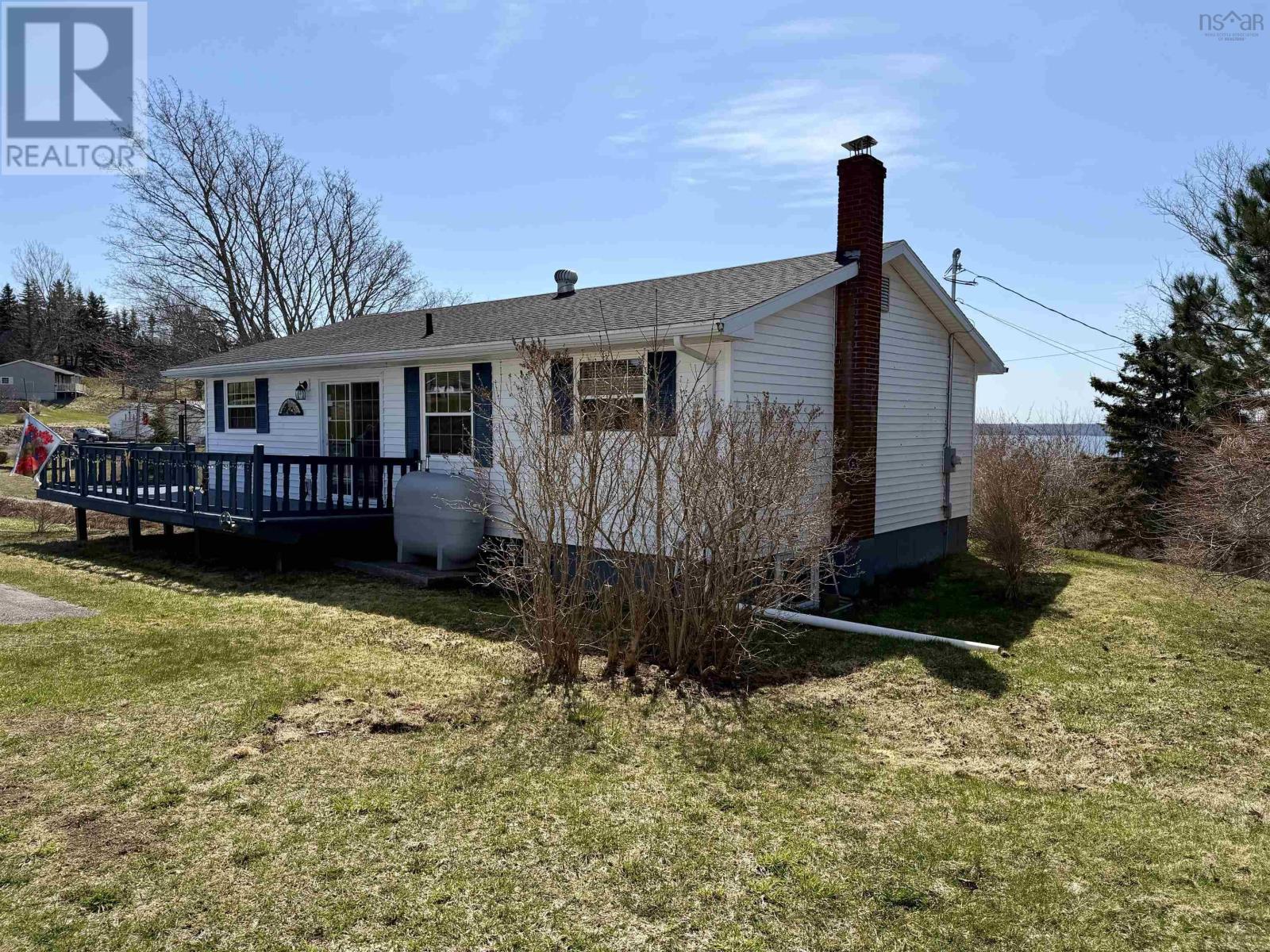 1584 Hillside Boularderie Road - 4