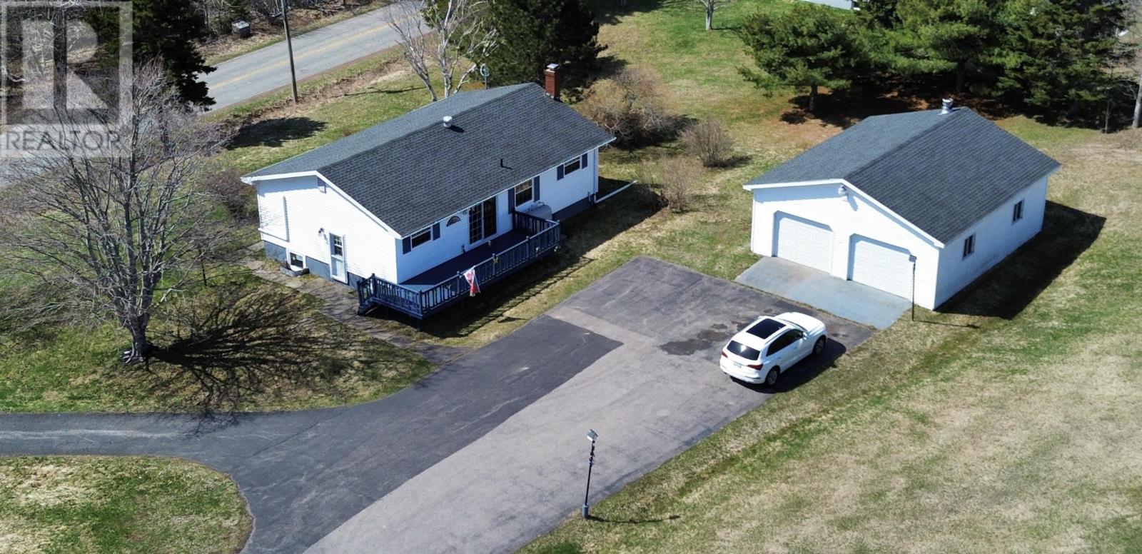 1584 Hillside Boularderie Road - 9