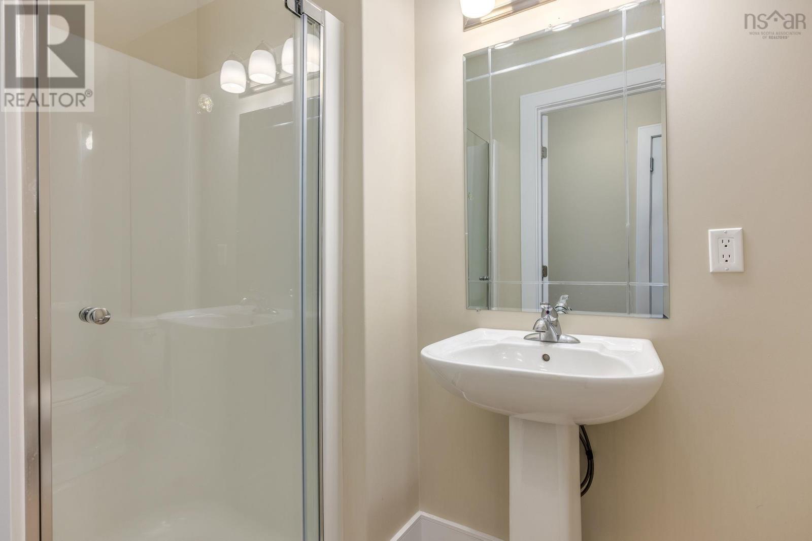 117 Eliza Ritchie Crescent - 32