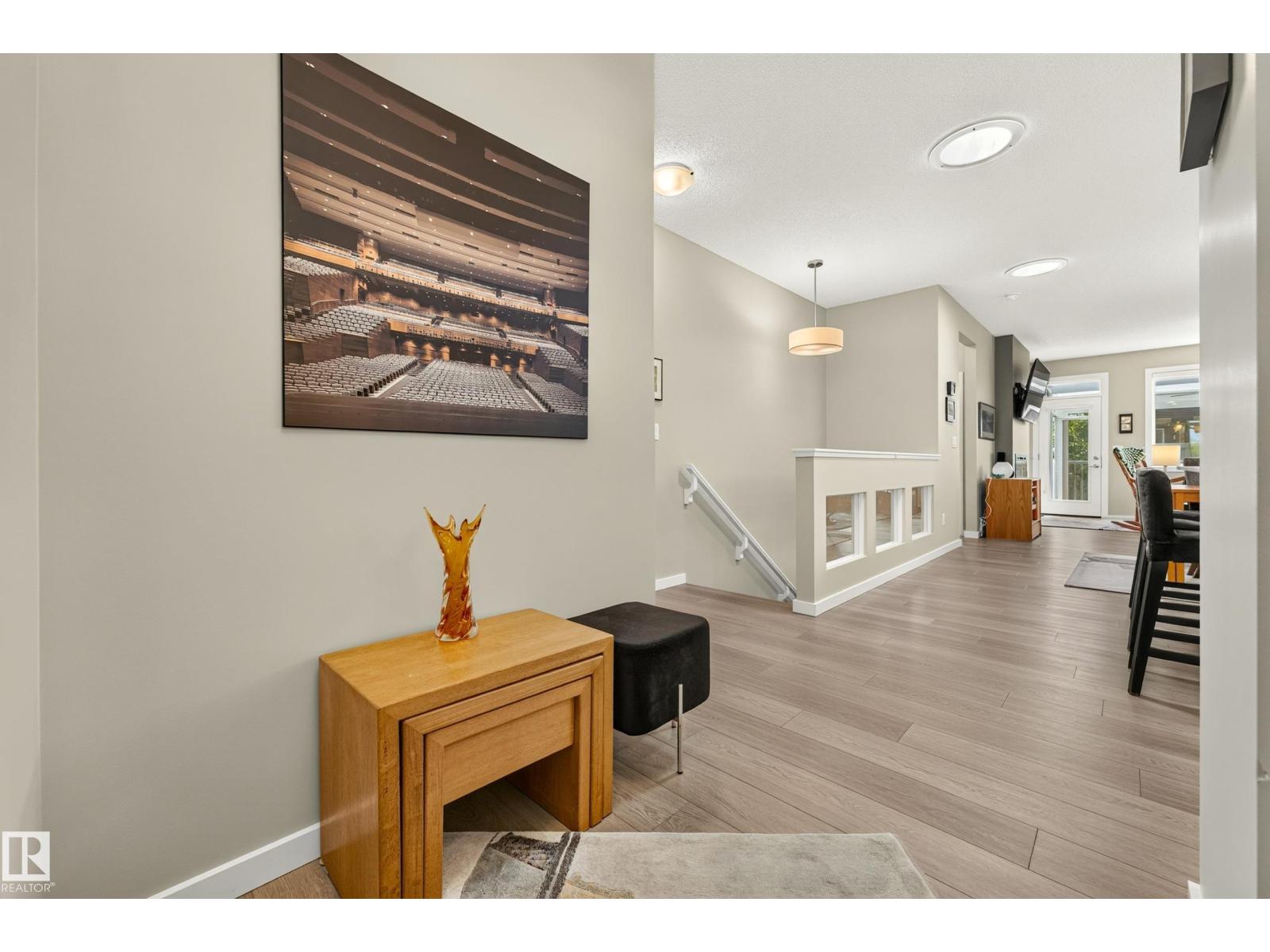 8120 222 ST NW - 6