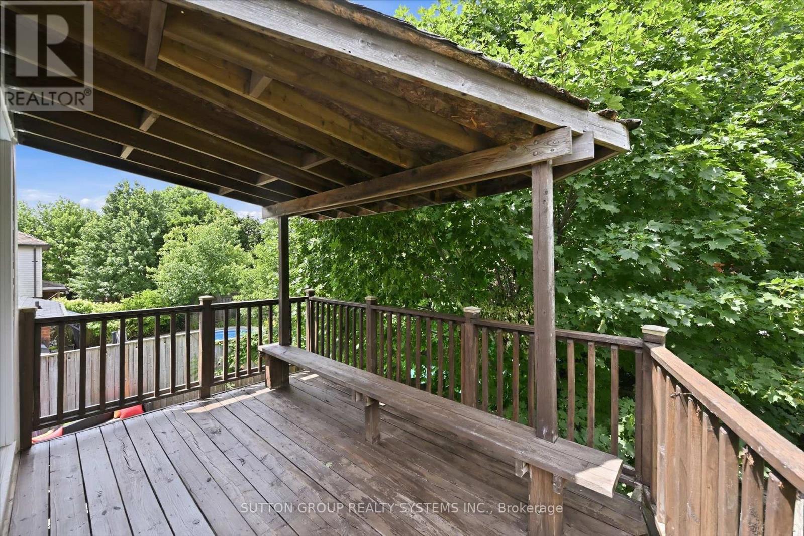 7 ARNHEM COURT - Image 25