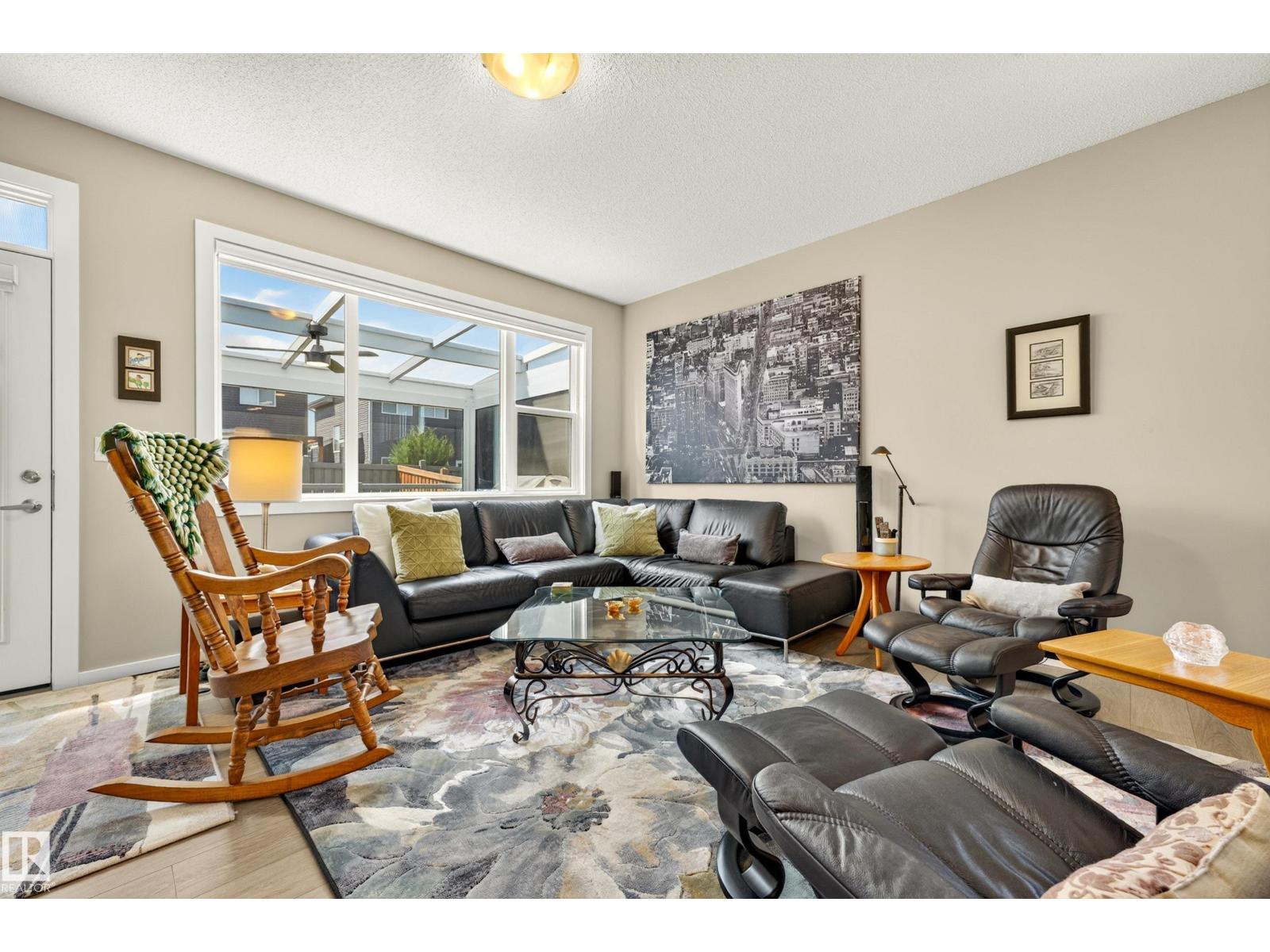 8120 222 ST NW - 17