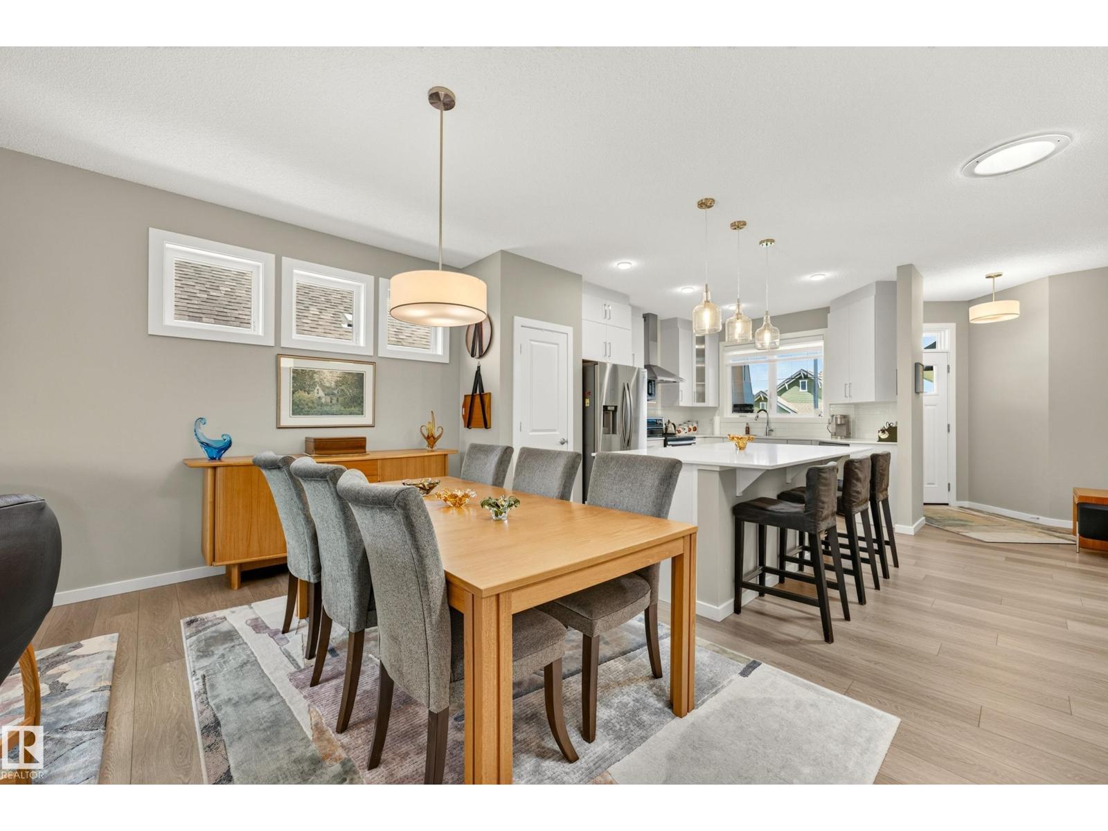 8120 222 ST NW - 15