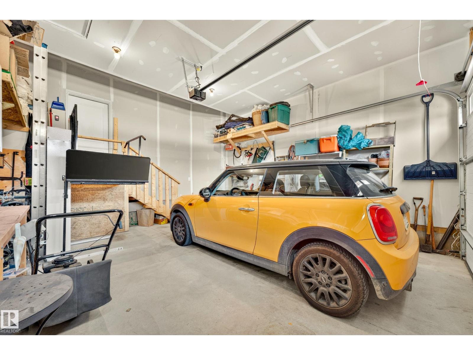 8120 222 ST NW - 50