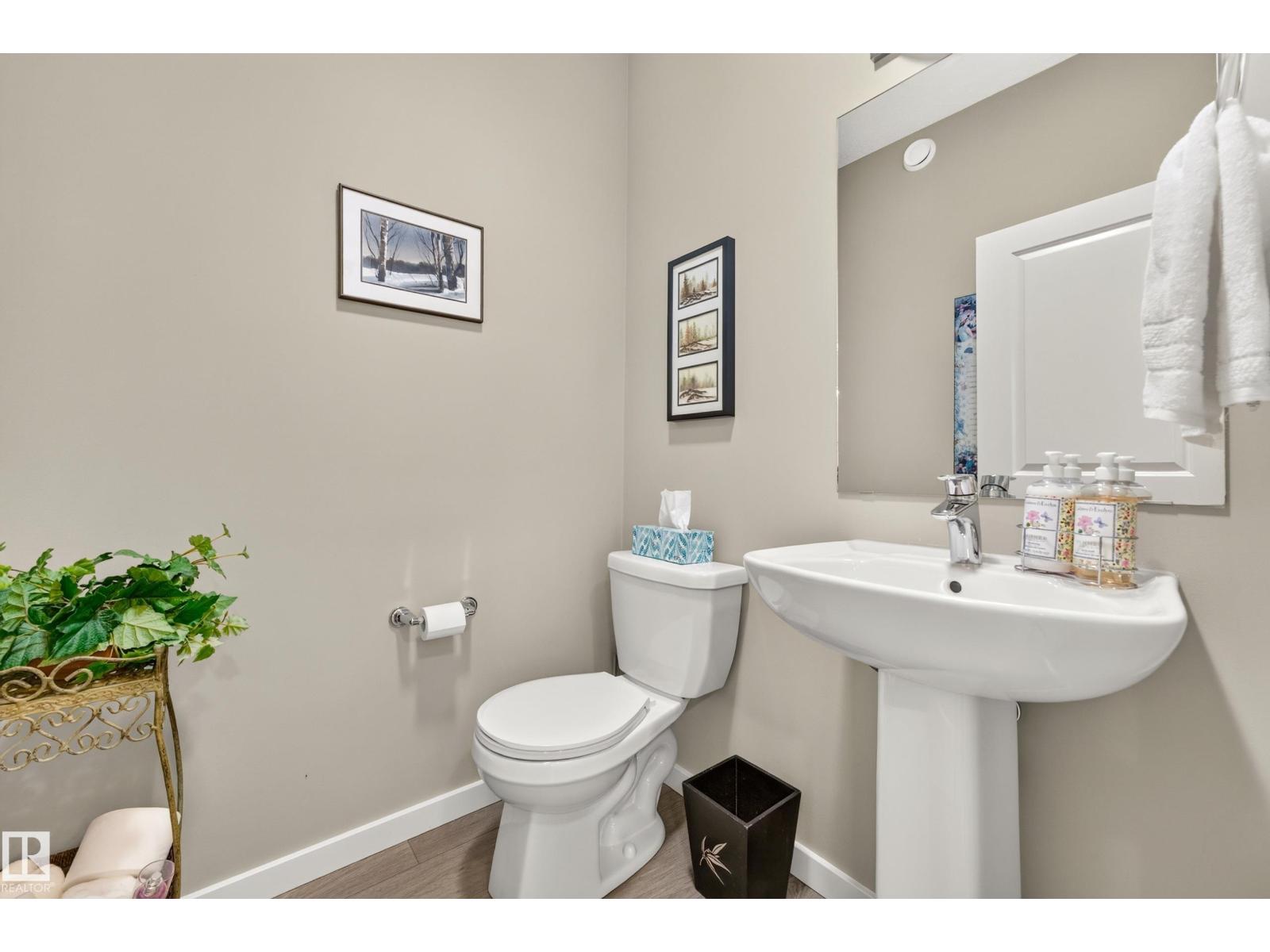 8120 222 ST NW - 46