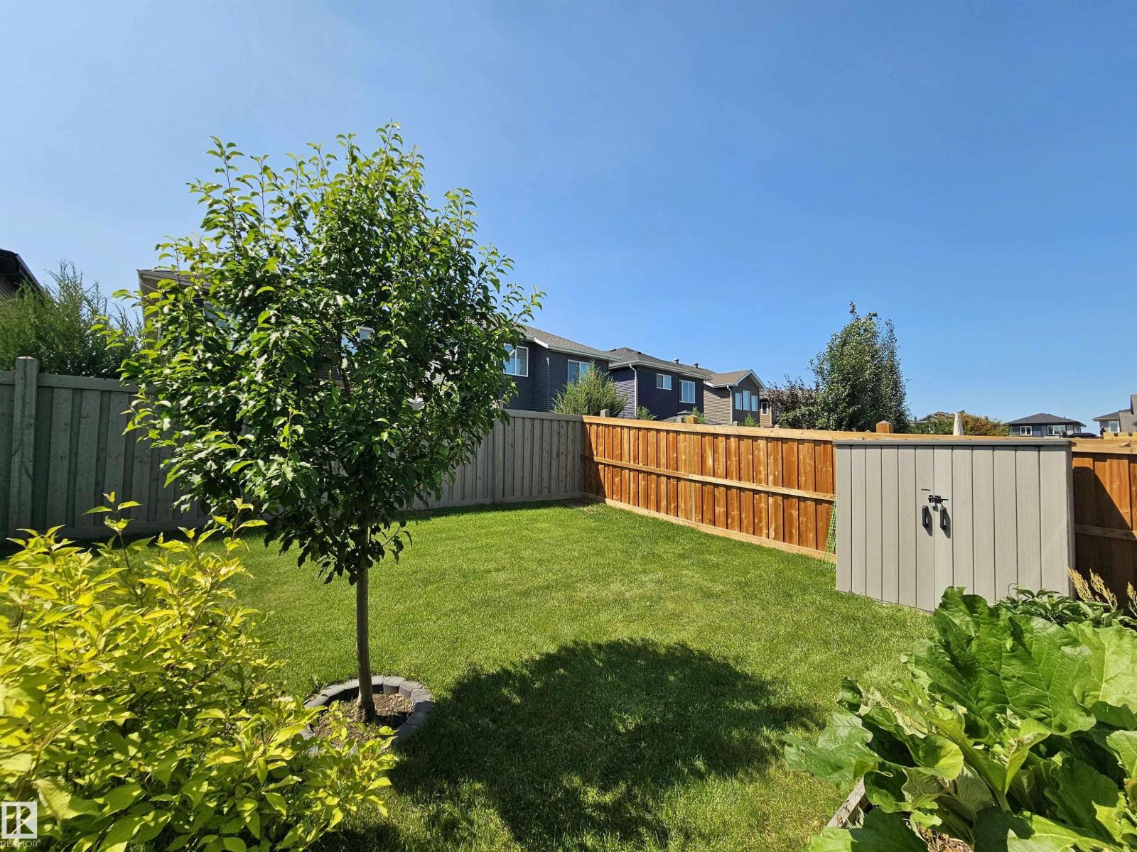 8120 222 ST NW - 22