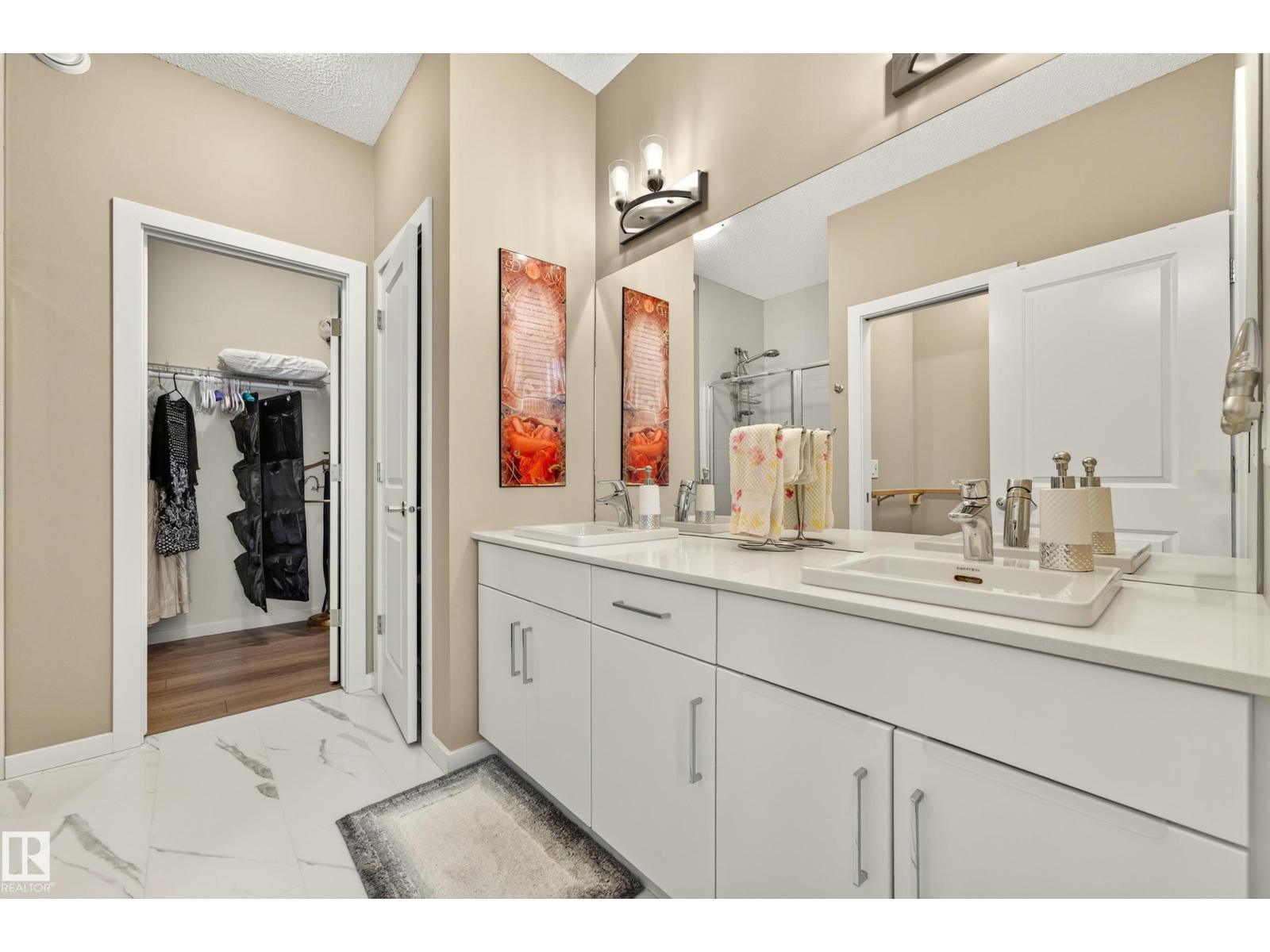 8120 222 ST NW - 34