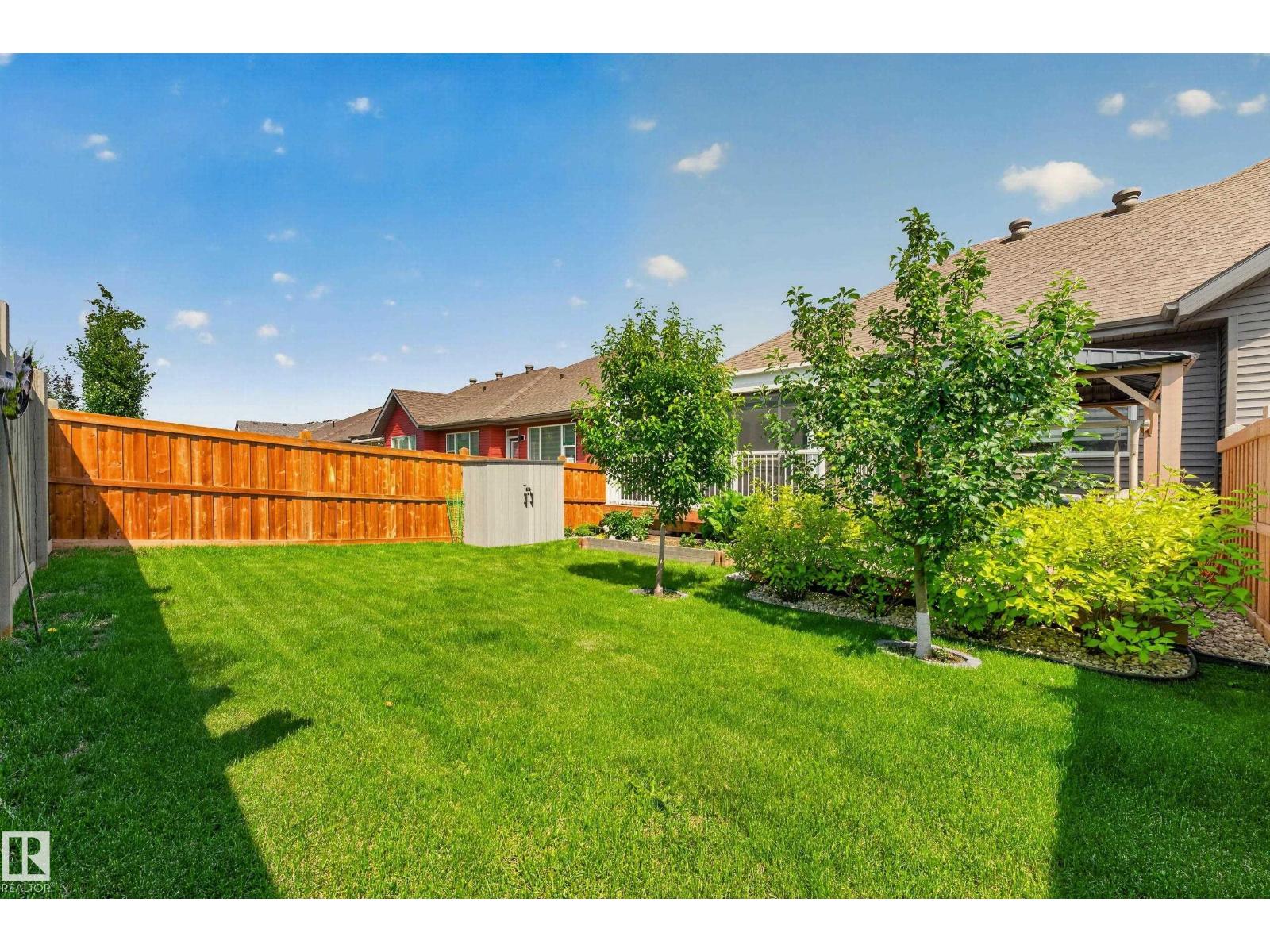 8120 222 ST NW - 23