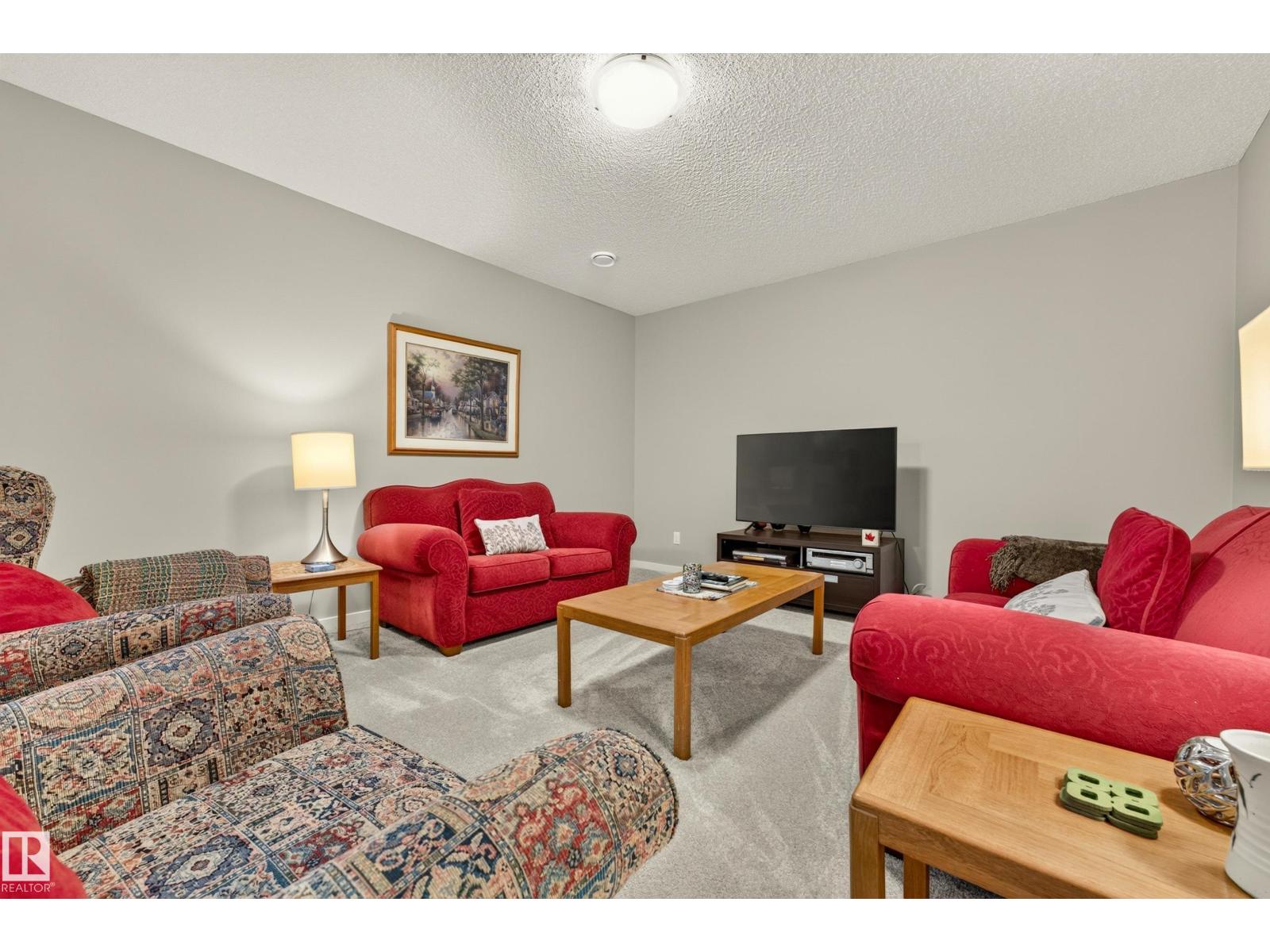 8120 222 ST NW - 40