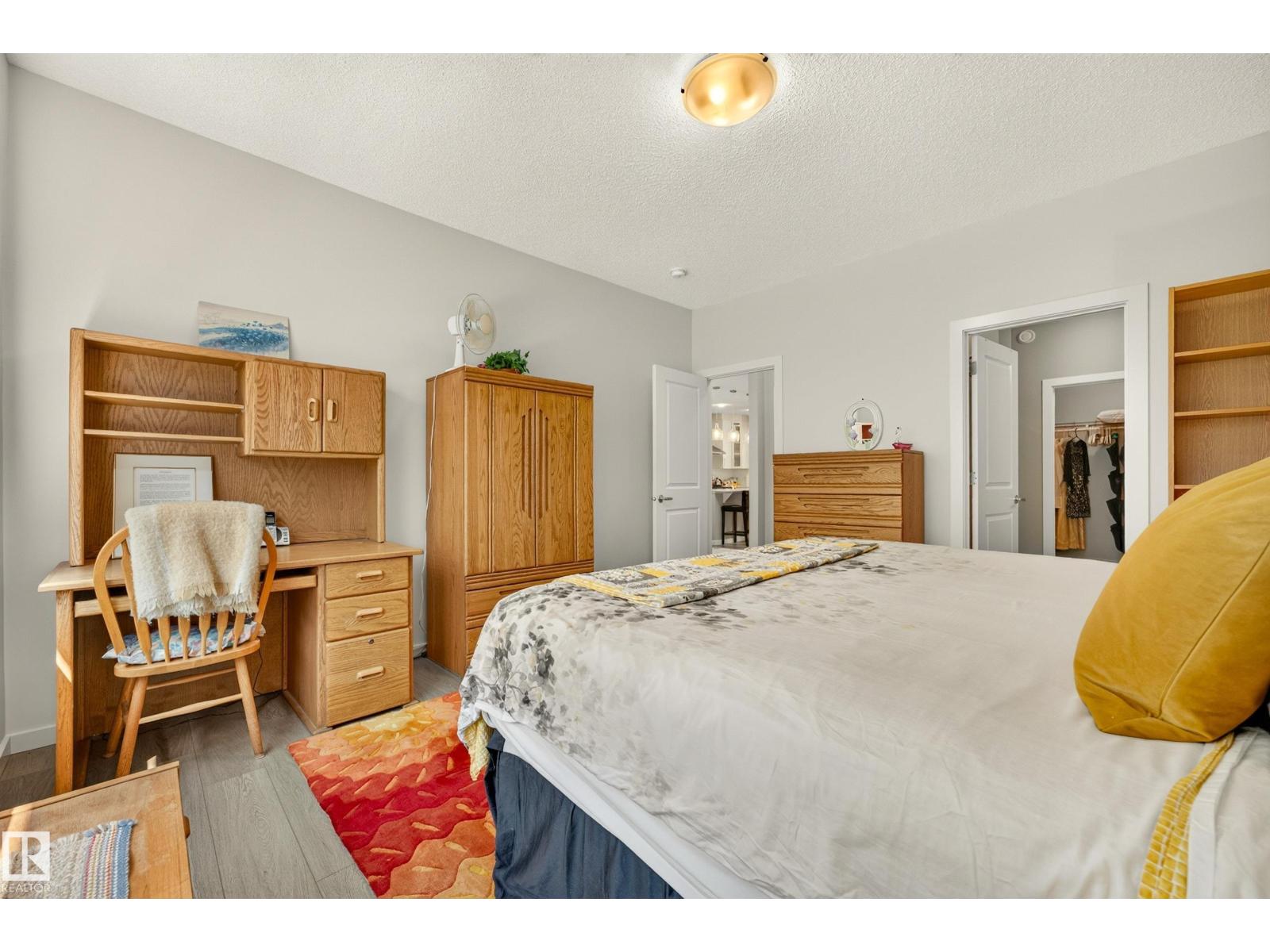 8120 222 ST NW - 36