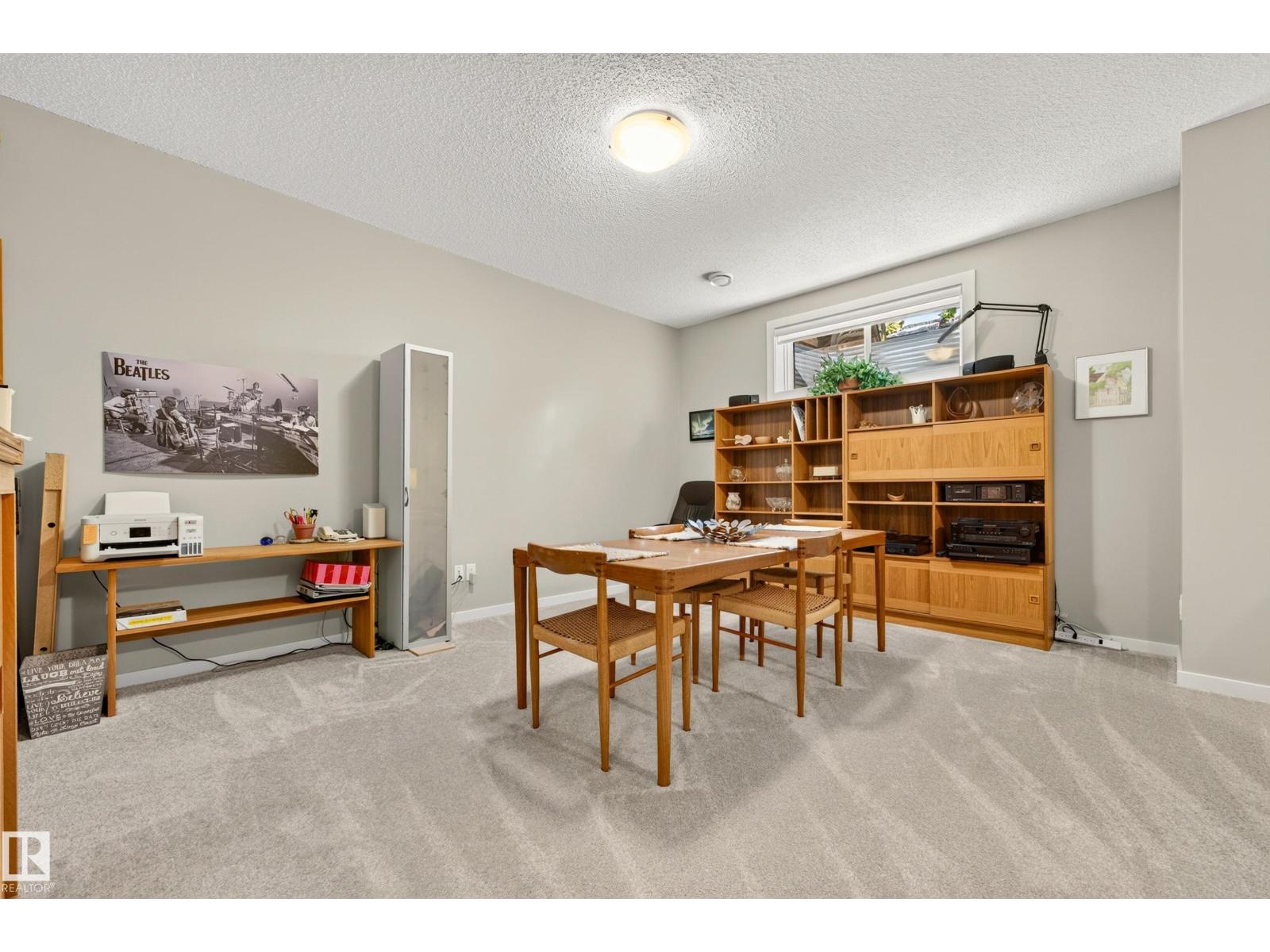 8120 222 ST NW - 38