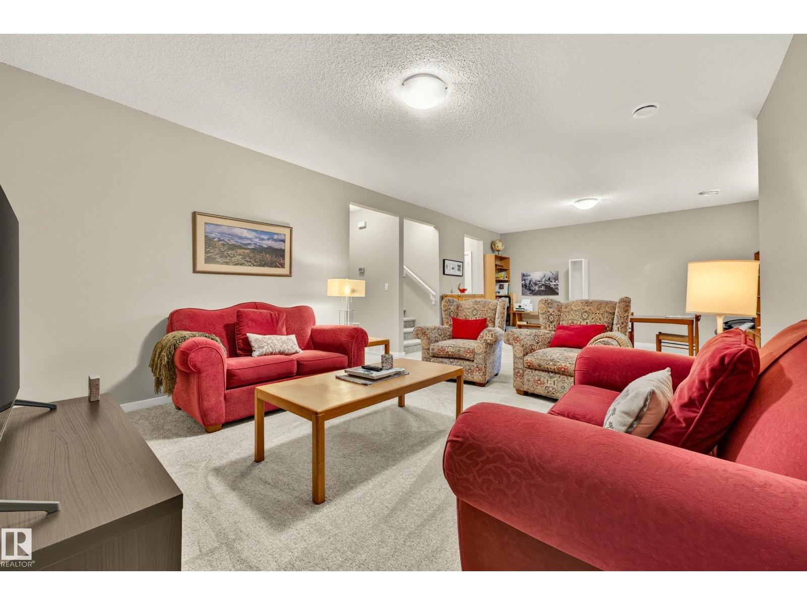 8120 222 ST NW - 42