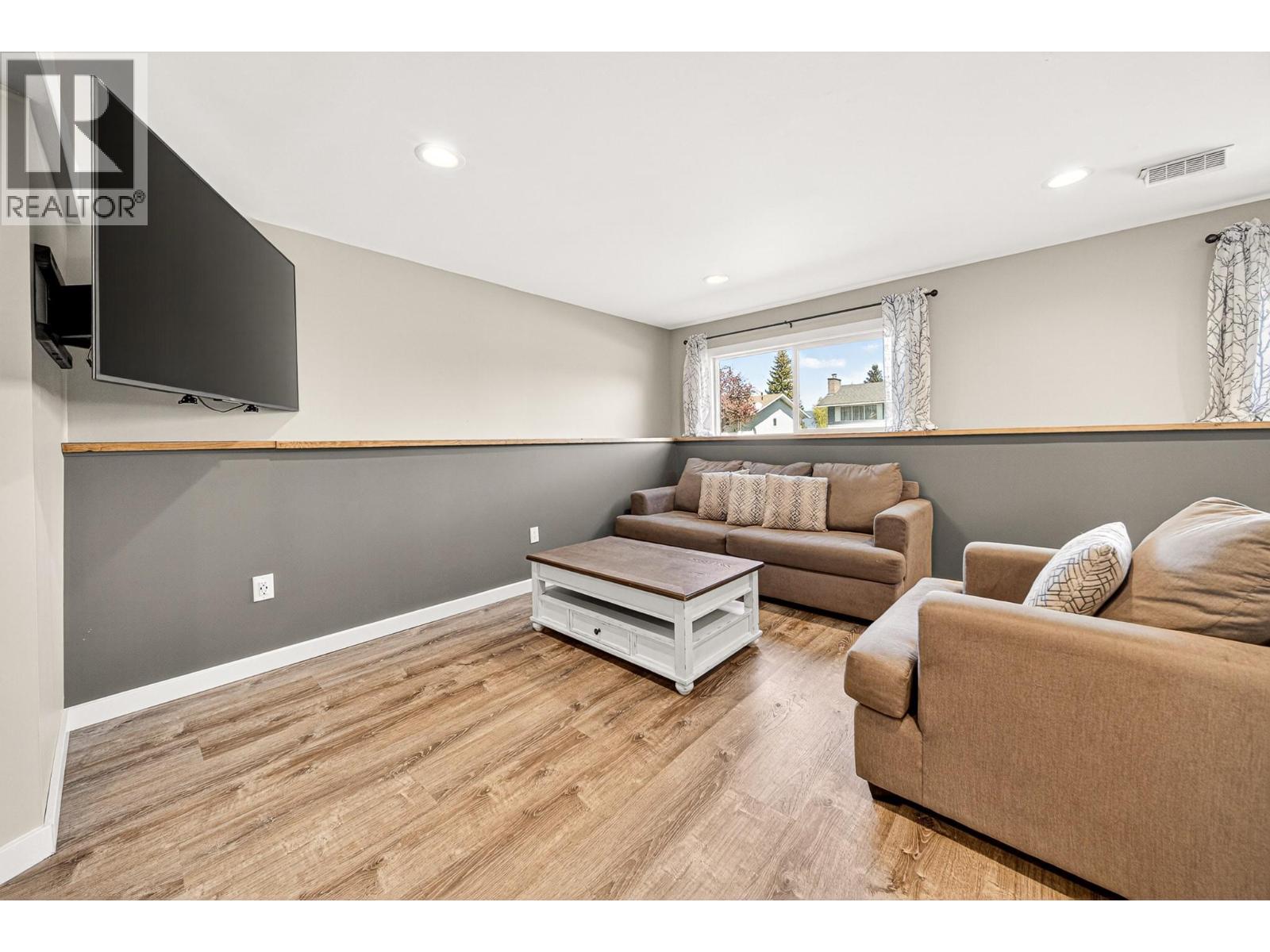 832 MICHEL Road - 42