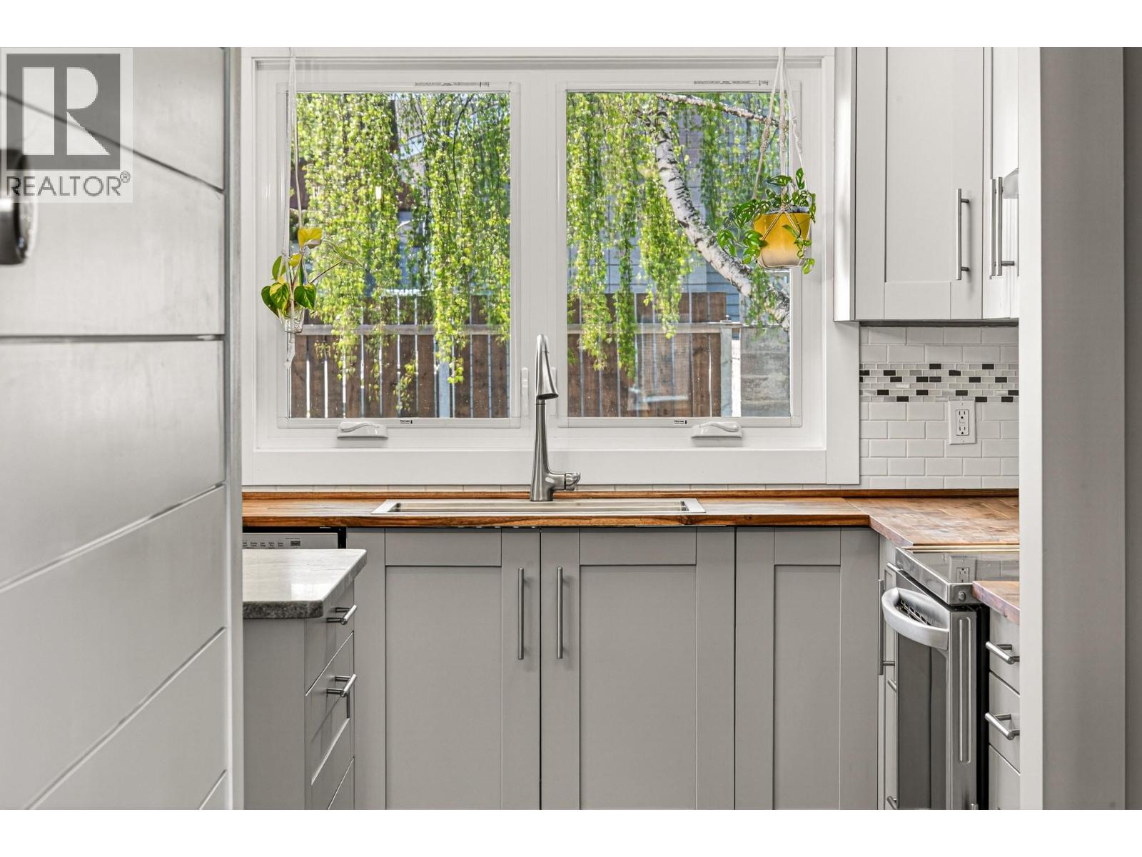 832 MICHEL Road - 6