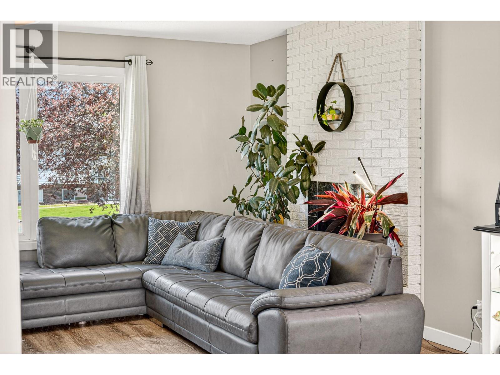 832 MICHEL Road - 21
