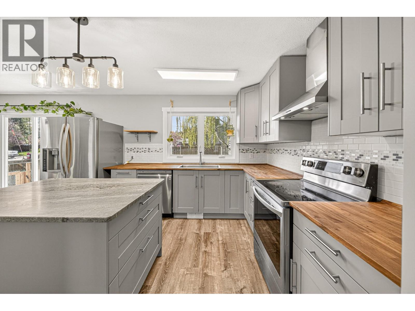 832 MICHEL Road - 4