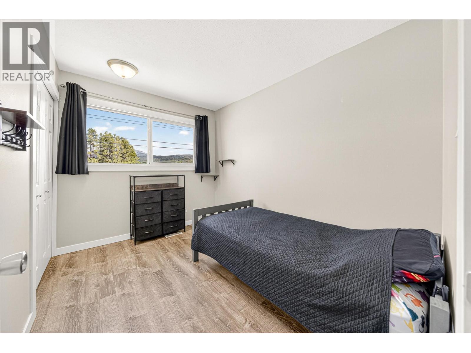 832 MICHEL Road - 31