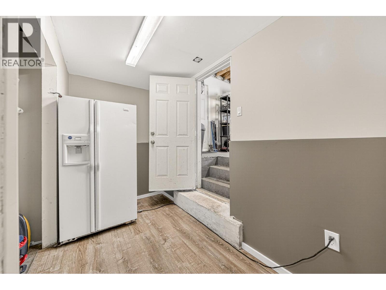 832 MICHEL Road - 46