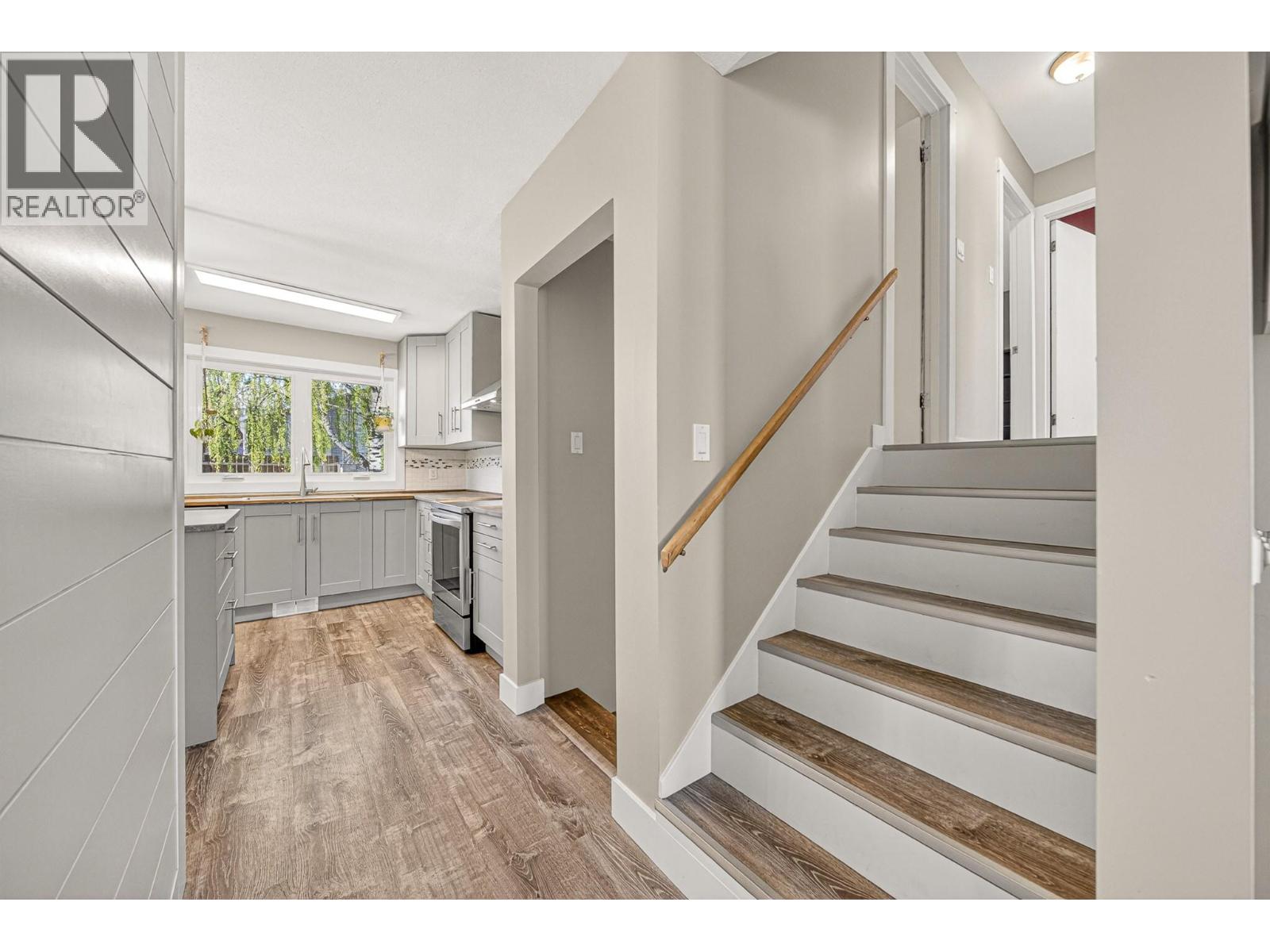 832 MICHEL Road - 26