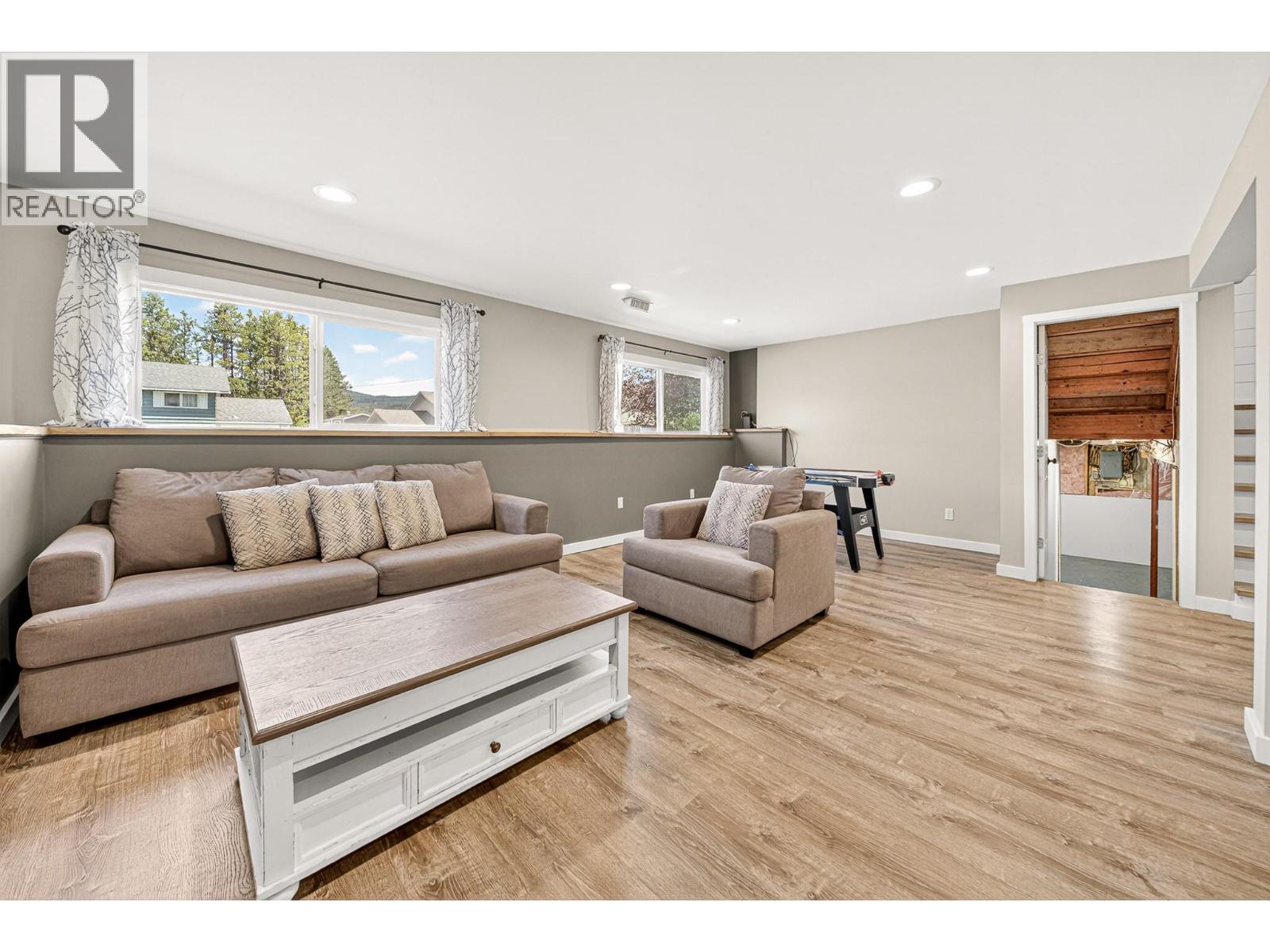 832 MICHEL Road - 41