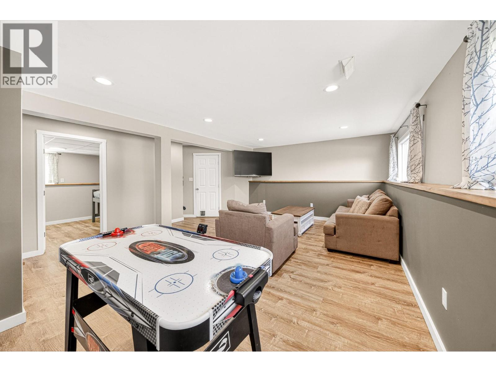 832 MICHEL Road - 39