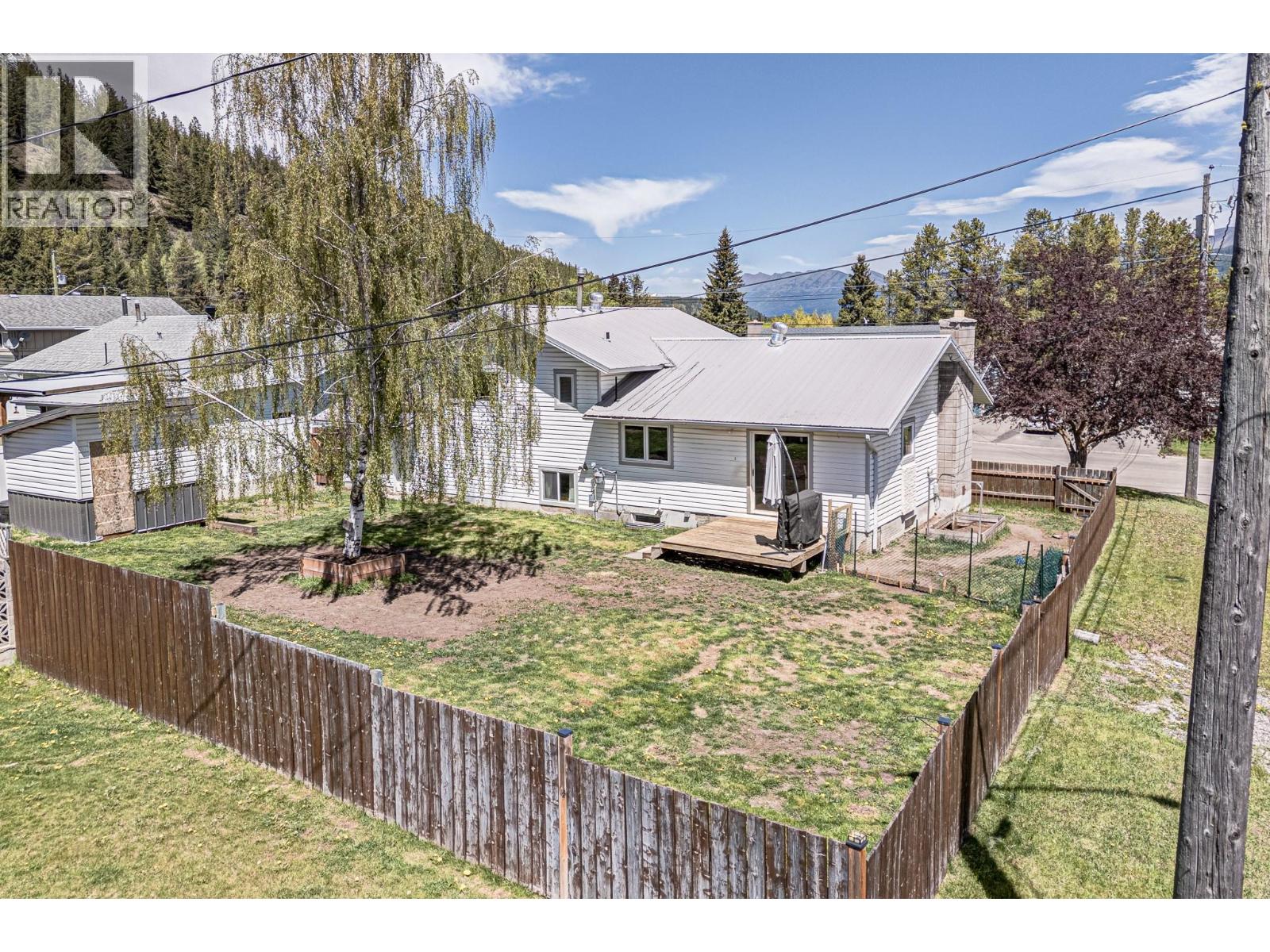 832 MICHEL Road - 60