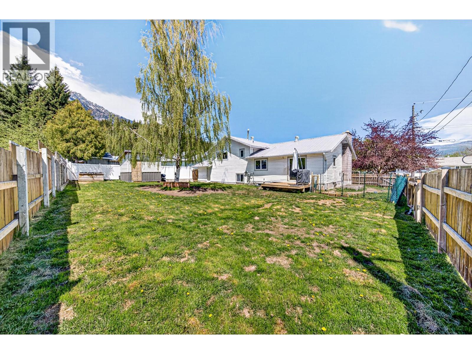 832 MICHEL Road - 55