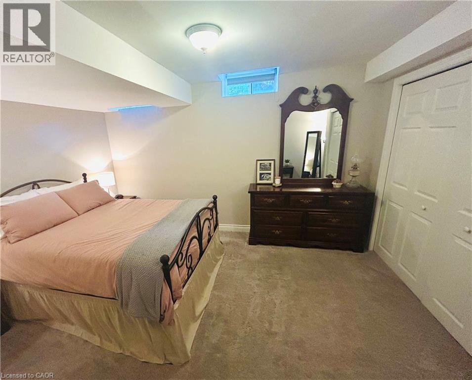 #16 40 WESLEYAN Court - 20