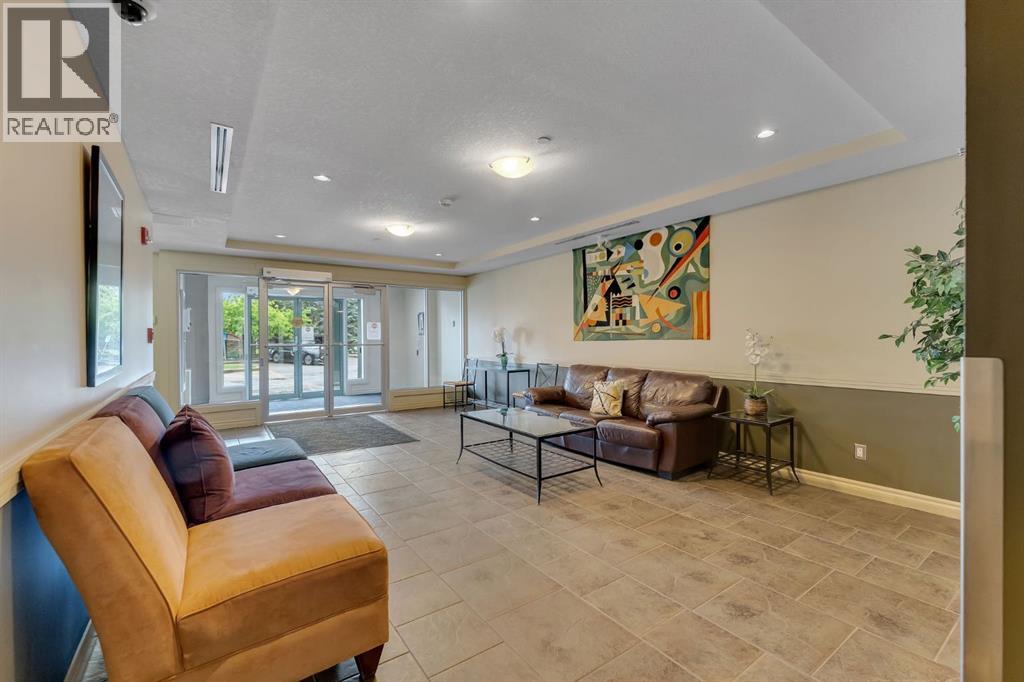 #233 3111 34 Avenue NW - 4
