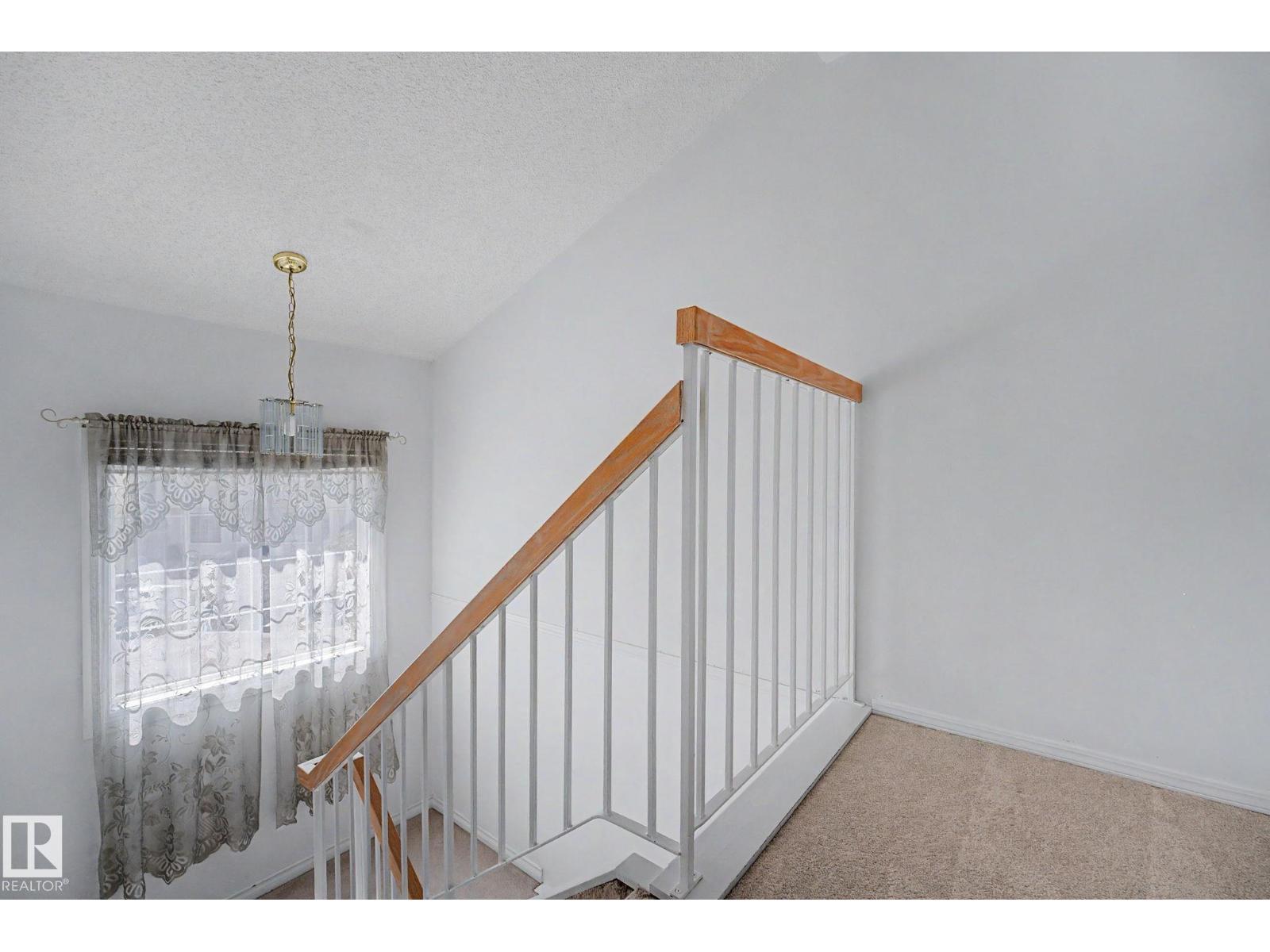 #27 3645 145 AV NW - 35