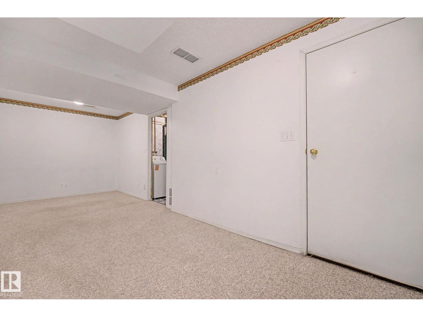 #27 3645 145 AV NW - 37