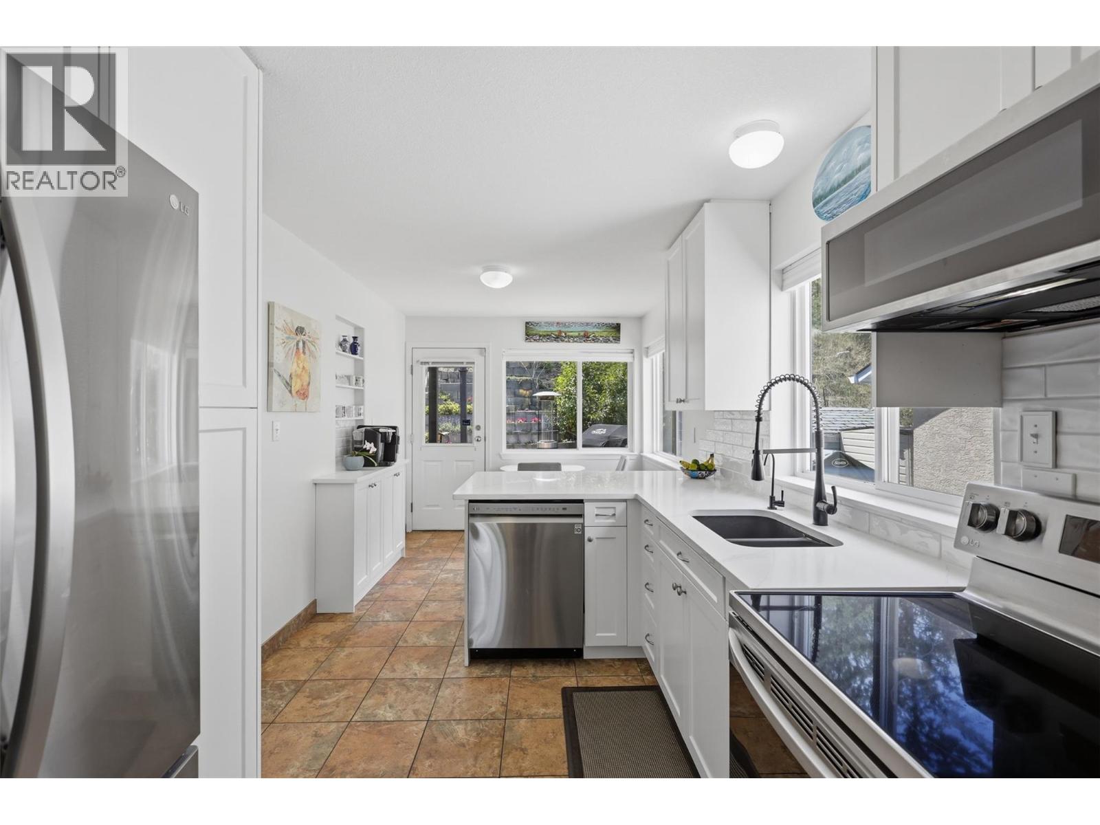 1715 COLDWATER Drive - 8