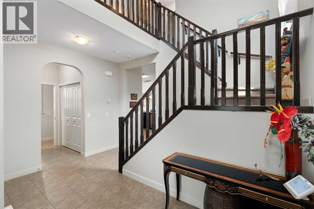 70 Everwoods Park SW - 2