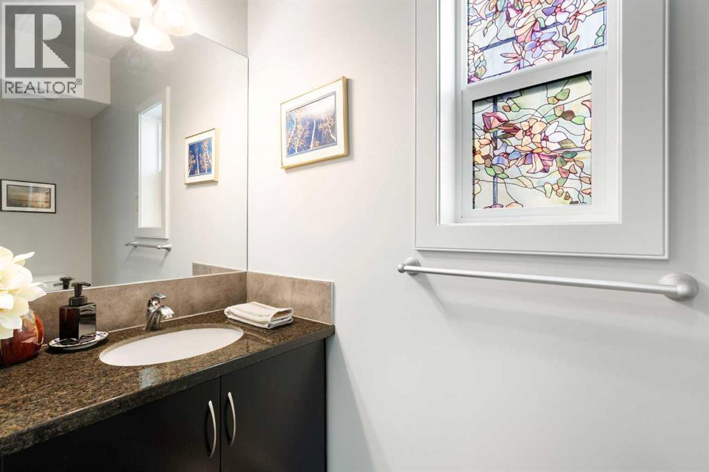 70 Everwoods Park SW - 3