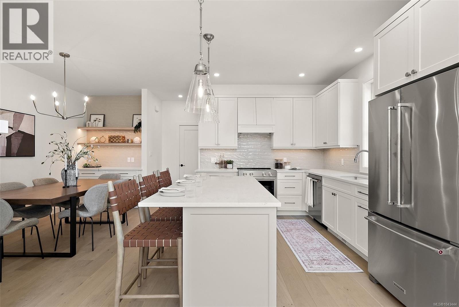 #102 1870 Doney Rd - 13