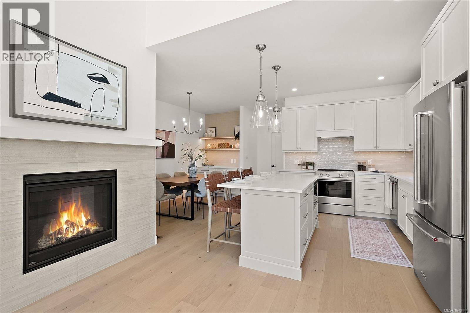 #102 1870 Doney Rd - 14