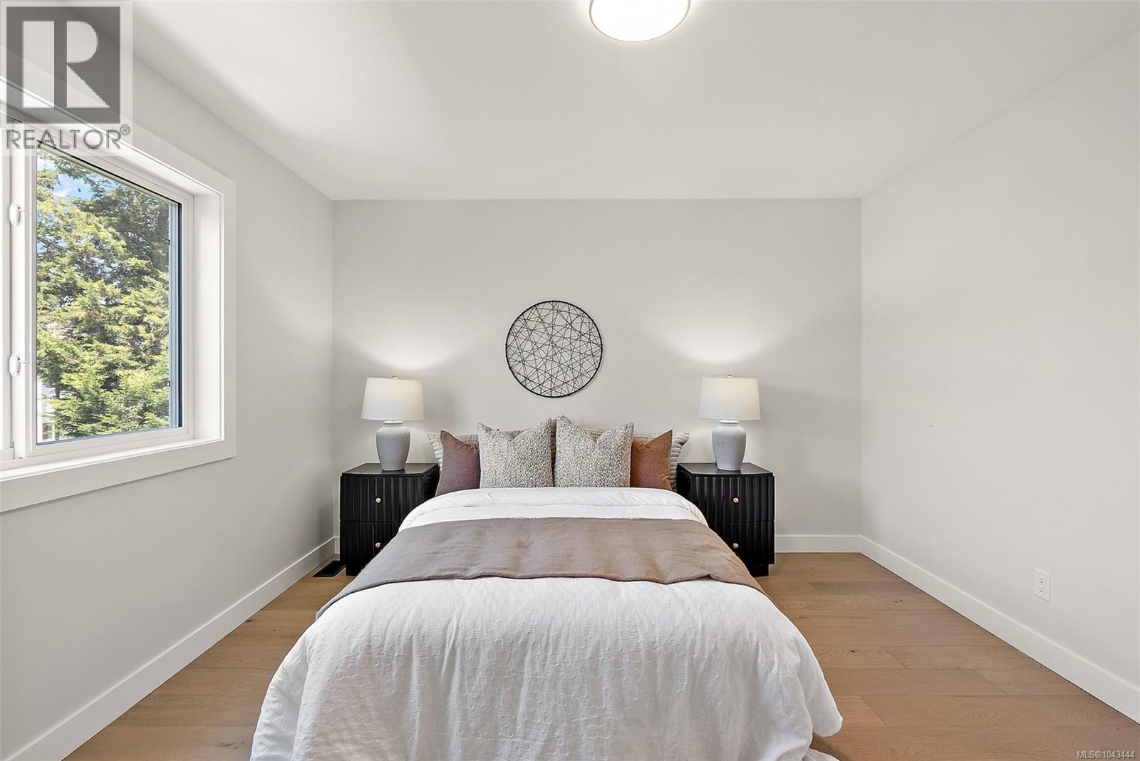 #102 1870 Doney Rd - 22