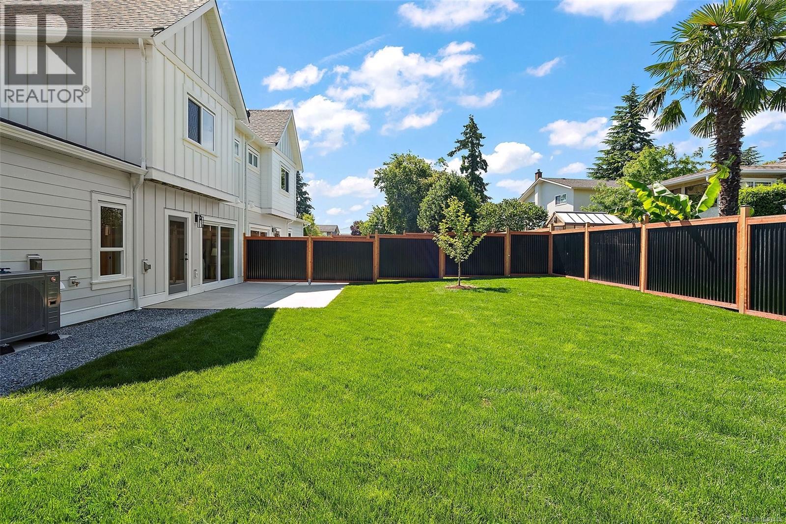 #102 1870 Doney Rd - 35